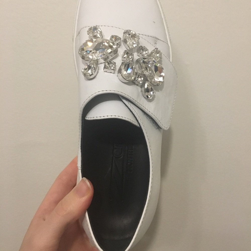 ZCD Montreal Shoes. Brand new. White/silver. 37.